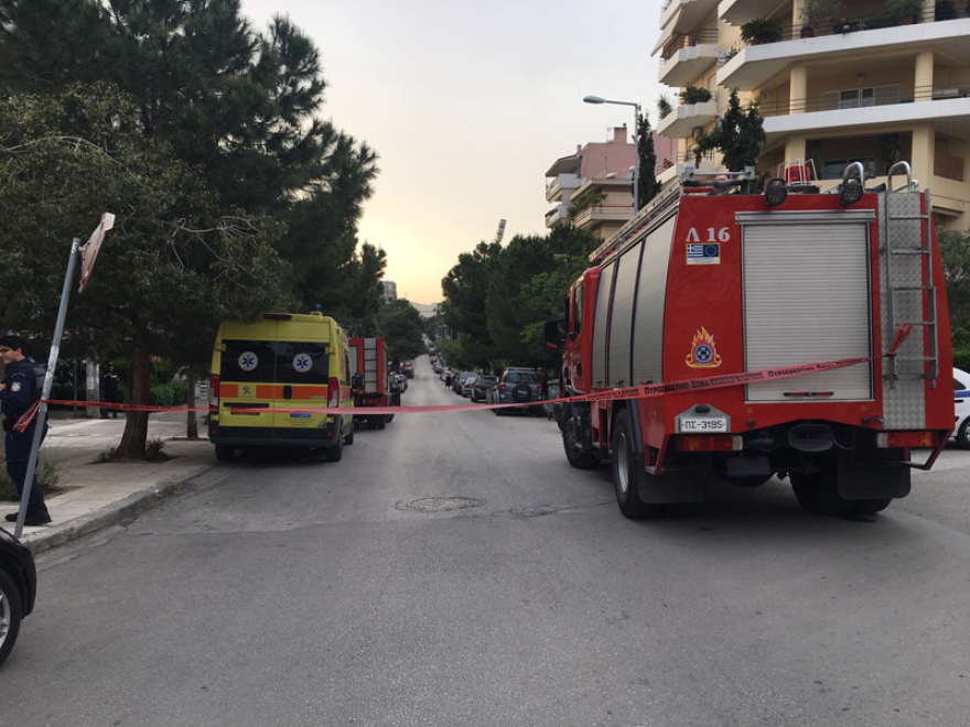  Ανδρας κρατά όμηρο τον πατέρα του  στη Νέα Σμύρνη