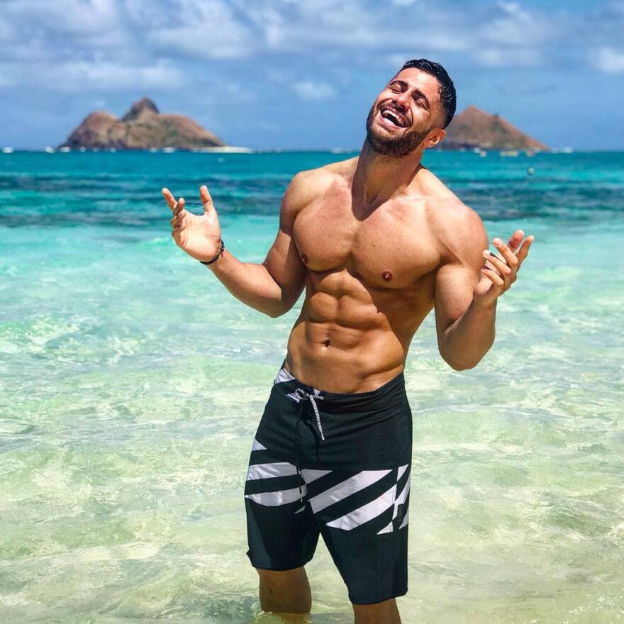 Ευρυδίκη Βαλαβάνη- Κωνσταντίνος Βασάλος: Πάσχα στην εξωτική Χαβάη