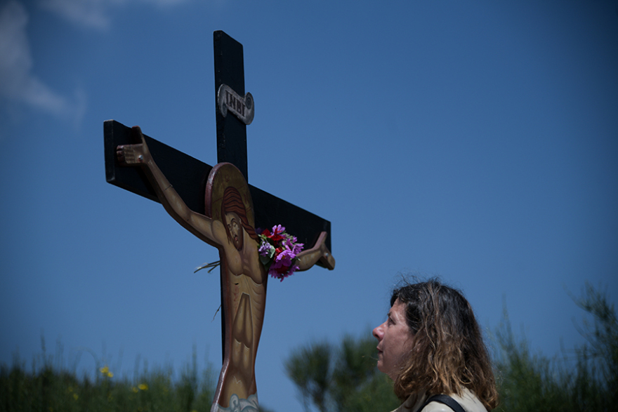 Με κατάνυξη η Αποκαθήλωση στην Ιερά Μονή Πεντέλης