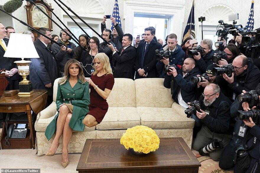 «Πάρτι» στο Twitter για τη φωτογραφία της Μελάνια Τραμπ από τον Λευκό Οίκο για τα γενέθλιά της