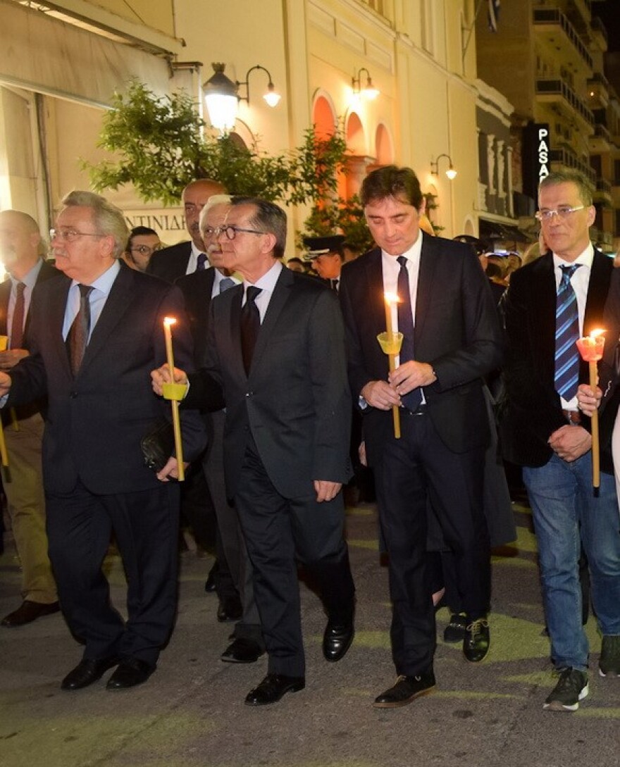 Νέο... ρεκόρ για τον Νίκο Νικολόπουλο στην Πάτρα: Πήγε σε 18 επιταφίους!