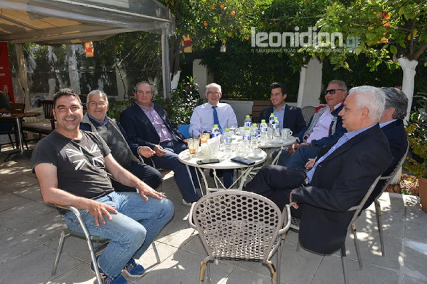 Πάσχα στο Λεωνίδιο Αρκαδίας για τον Κώστα Καραμανλή - Δείτε φωτογραφίες