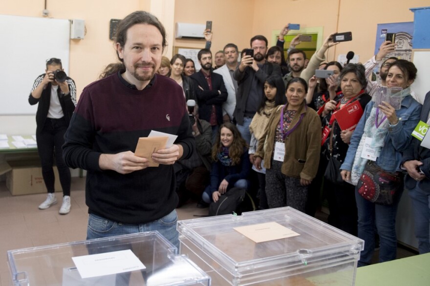 Στις κάλπες οι Ισπανοί για τις βουλευτικές εκλογές