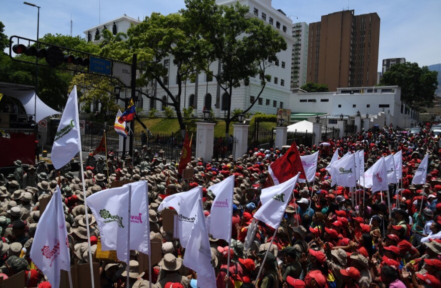 Βενεζουέλα: Νέες συγκρούσεις στο Καράκας - Πέτρες και μολότοφ στις δυνάμεις ασφαλείας