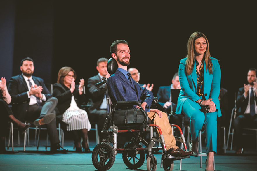 Ο Τσίπρας στηρίζει Πολάκη: Κάνουν μαζί διακοπές και στέλνουν μήνυμα στην αντιπολίτευση