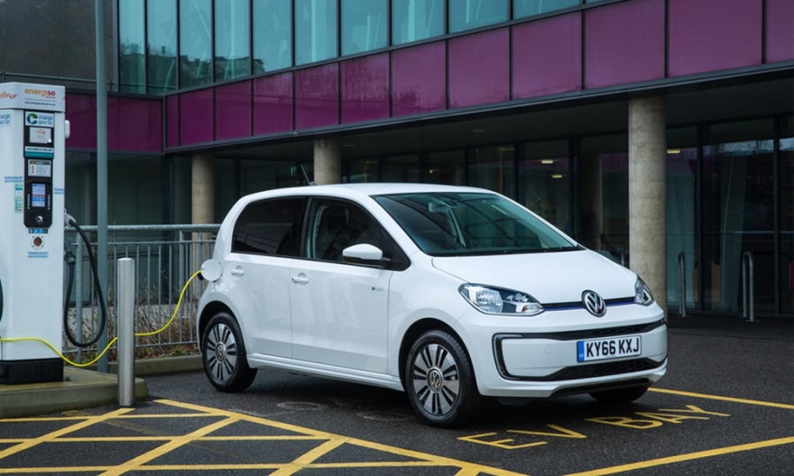 Γερμανία: H «ατμομηχανή» της Ευρώπης αγκομαχάει και το πολυδιαφημισμένο οικονομικό μοντέλο της καταρρέει