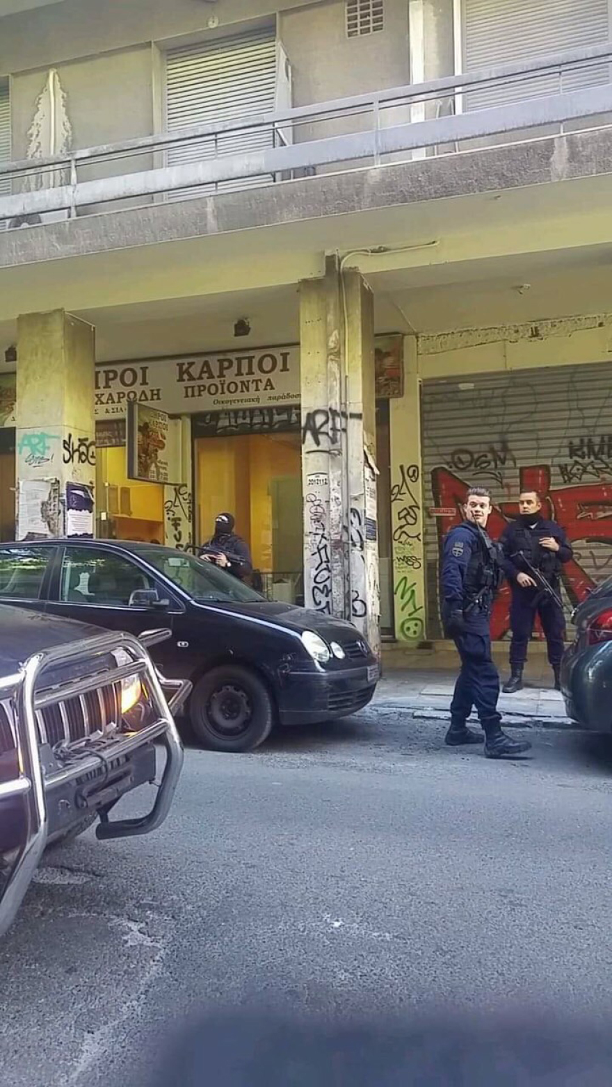 Εξάρχεια: Χειροπέδες σε Αλβανούς που γέμιζαν ναρκωτικά στην Αθήνα - Κατασχέθηκαν 155 κιλά χασίς