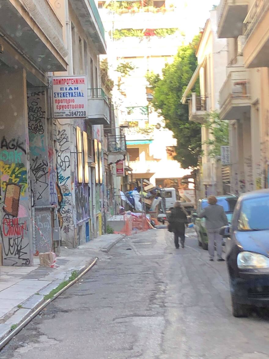 Εξάρχεια: Πολεμικό σκηνικό για ανακατάληψη κτηρίων από αναρχικούς