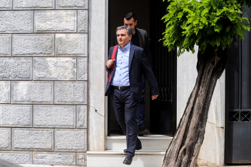 Πανηγυρική «φιέστα» Τσίπρα στο Ζάππειο για την διανομή του €1,1 δισ. από το υπερπλεόνασμα