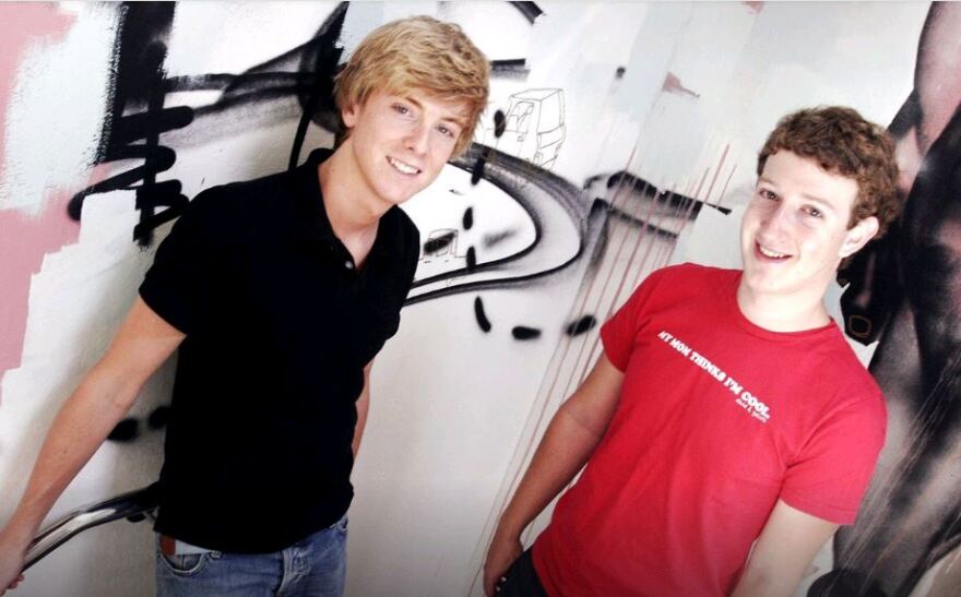 «Πόλεμος» στο Facebook: «Ώρα να το διαλύσουμε» λέει ένας από τους συνιδρυτές