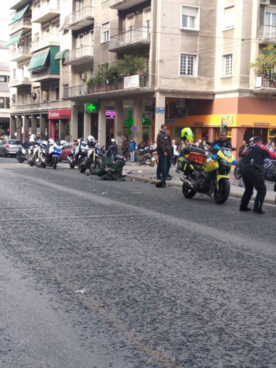 Εικόνες - σοκ από το τροχαίο στην Πατησίων: Μάχη ζωής δίνουν οι δύο γυναίκες στον Ευαγγελισμό