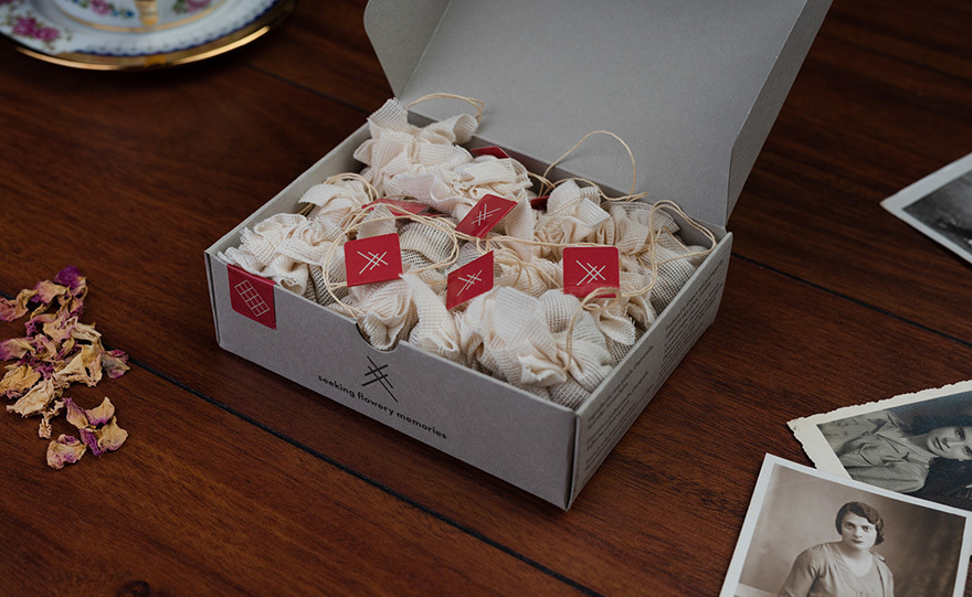 Χειροποίητα πουγκάκια με χαρμάνια ελληνικών βοτάνων