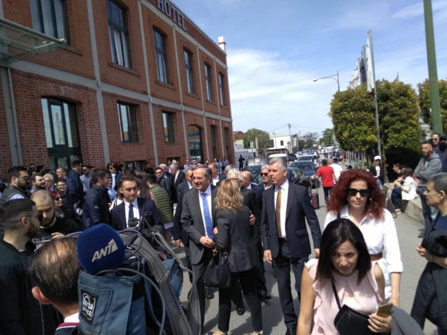 Σαμαράς: Πολύ λίγος ο Τσίπρας για να μας επιβάλλει μια άλλη «Μακεδονία»