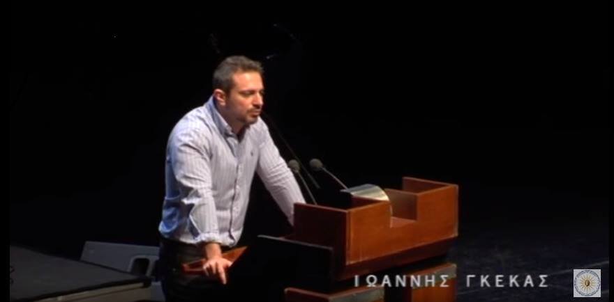 Ο ομογενής που ενόχλησε τον Κοτζιά στο Μόναχο απαντά: «Είμαι Έλληνας Μακεδόνας, ούτε χουντικός, ούτε χρυσαυγίτης»