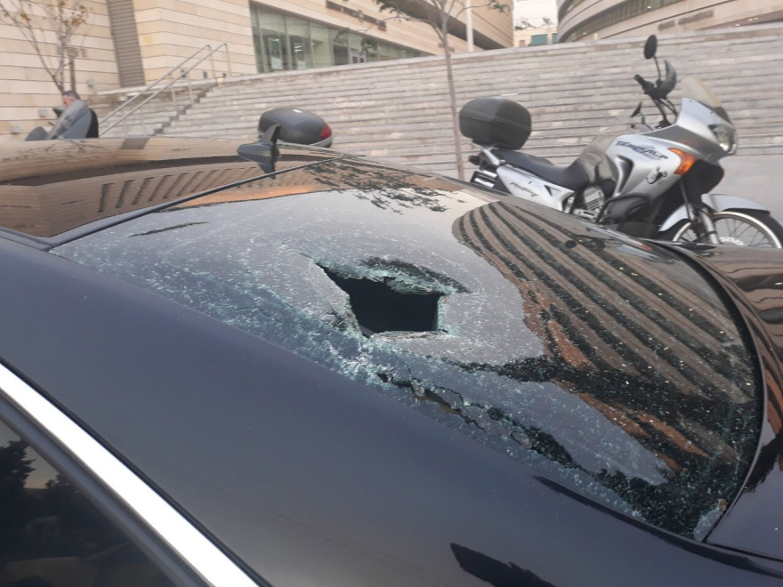  Κουκουλοφόροι επιτέθηκαν σε εκδηλώσεις της ΝΔ σε Αθήνα  - Θεσσαλονίκη 