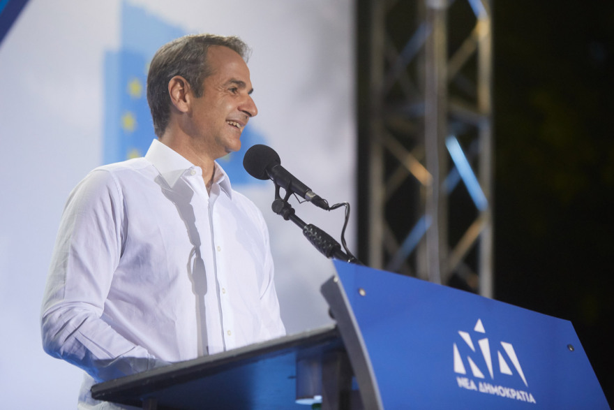 Μητσοτάκης στη Λάρισα: Δεν θα ακολουθήσω τον Τσίπρα - Αυτός διχάζει, εγώ ενώνω