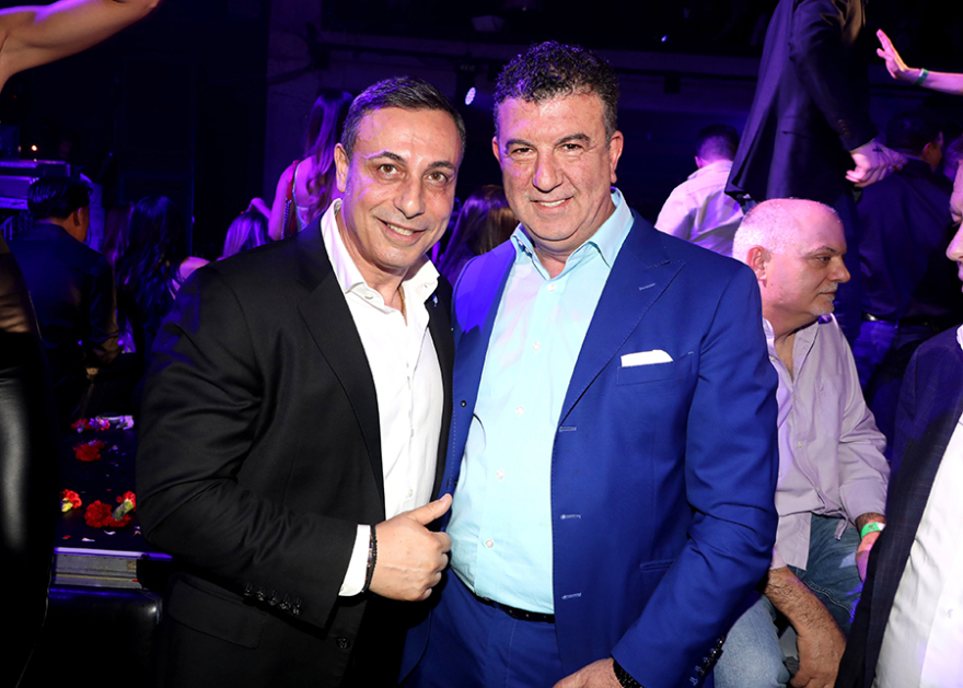 Η Πάολα εμφανίστηκε ημίγυμνη στις πίστες της Νέας Υόρκης