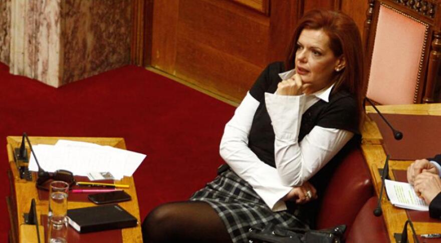 Υπουργείο Δικαιοσύνης: Έχει ήδη ανοίξει η συζήτηση για τον πολιτικό γάμο και την τεκνοθεσία για τα ομόφυλα ζευγάρια