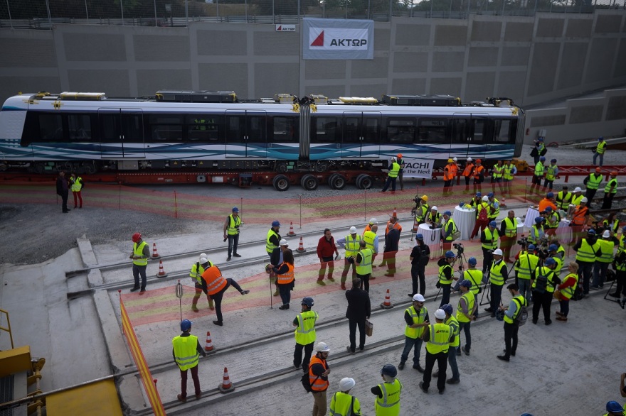 Μετρό Θεσσαλονίκης: Δεν «χορταίνουν» να το εγκαινιάζουν! 