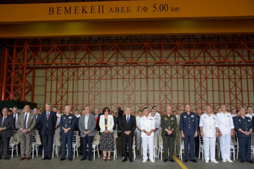 Nέα εξοπλιστικά προγράμματα ανακοίνωσε ο Αποστολάκης στην παράδοση του εκσυγχρονισμένου P-3