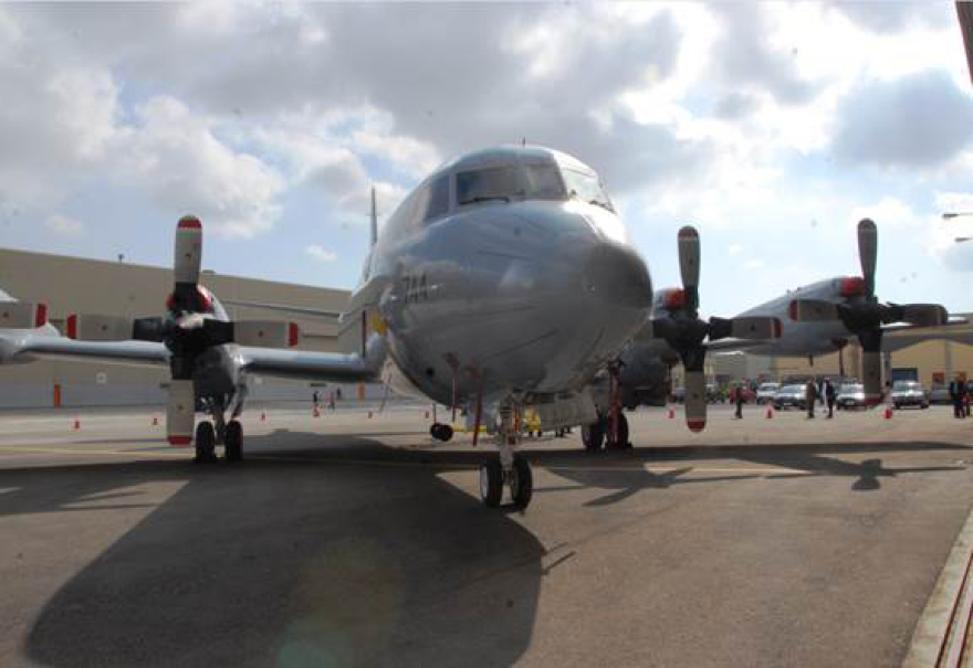 Nέα εξοπλιστικά προγράμματα ανακοίνωσε ο Αποστολάκης στην παράδοση του εκσυγχρονισμένου P-3