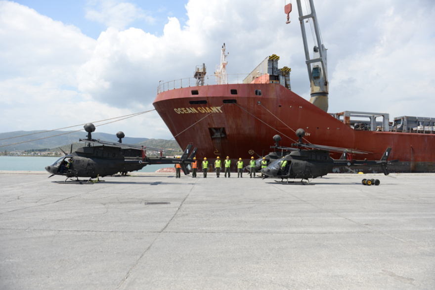 Έφτασαν στην Ελλάδα τα αμερικανικά ελικόπτερα «Kiowa Warrior» και ένα Chinook CH-47D 