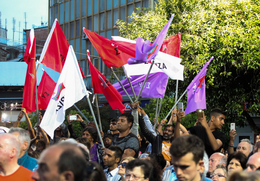 Χαμός στο Twitter για τους Ρομά στην ομιλία Τσίπρα στη Λαμία: Έχουμε Ρομαλέο ψηφοφορικό κίνημα