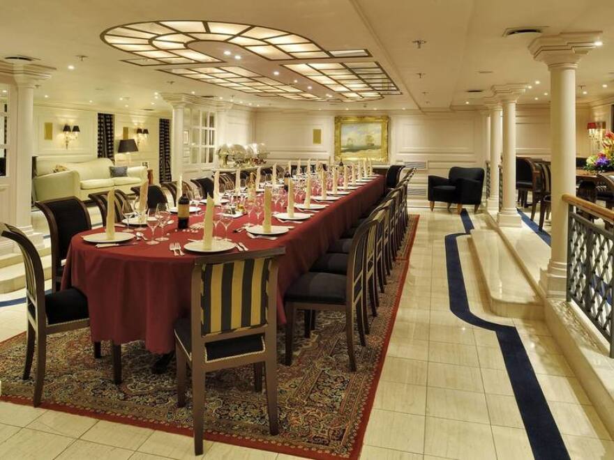 «Christina O»: Δείτε φωτογραφίες από το ανακαινισμένο «πλωτό παλάτι» του Ωνάση