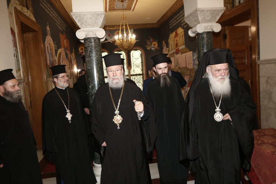 Συνάντηση Ιερώνυμου με τον αρχιεπίσκοπο Κύπρου για την Ουκρανική Εκκλησία