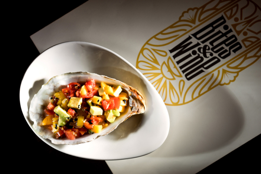 Βites & Wine Signature Events: Ο νέος προορισμός της πόλης με θέα θάλασσα για ξεχωριστές εκδηλώσεις 