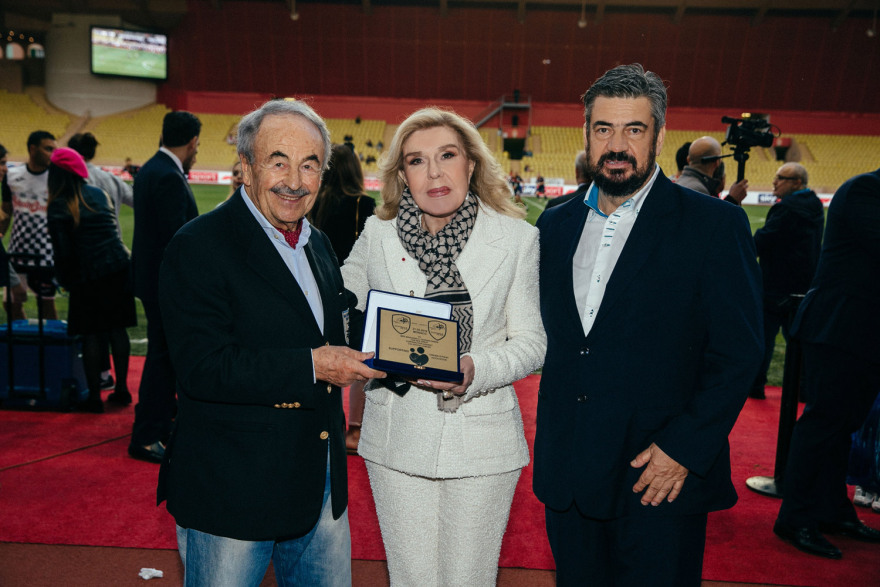 «Όραμα Ελπίδας»: Οι πιλότοι της Formula 1 βράβευσαν την Μαριάννα Βαρδινογιάννη