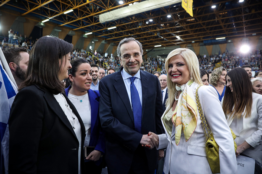 Φωτογραφίες: Περιστέρι- Θεσσαλονίκη: Η «μάχη» των πόλεων στις συγκεντρώσεις Μητσοτάκη - Τσίπρα