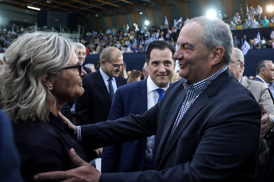 Φωτογραφίες: Περιστέρι- Θεσσαλονίκη: Η «μάχη» των πόλεων στις συγκεντρώσεις Μητσοτάκη - Τσίπρα