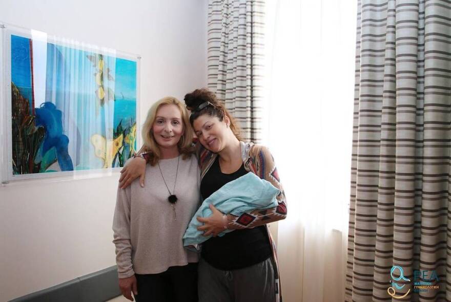 Κλέλια Ρένεση: Οι πρώτες φωτογραφίες μέσα από το μαιευτήριο