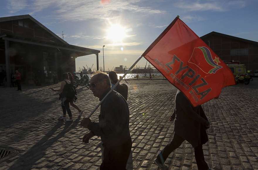 Φωτογραφίες: Περιστέρι- Θεσσαλονίκη: Η «μάχη» των πόλεων στις συγκεντρώσεις Μητσοτάκη - Τσίπρα
