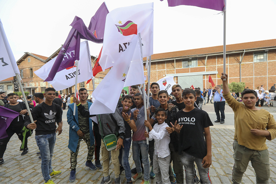 Φωτογραφίες: Περιστέρι- Θεσσαλονίκη: Η «μάχη» των πόλεων στις συγκεντρώσεις Μητσοτάκη - Τσίπρα