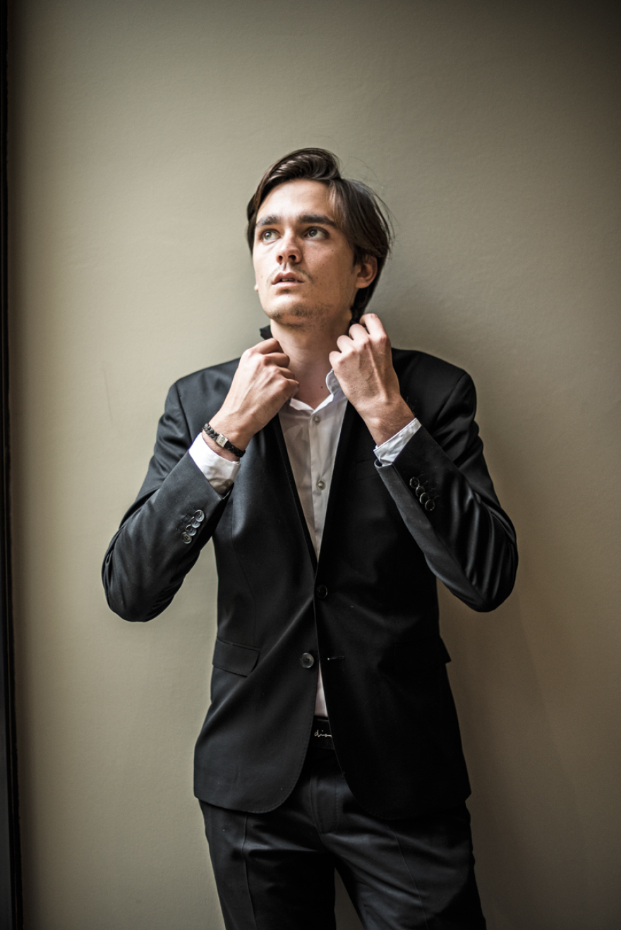 Αλέν-Φαμπιάν Ντελόν: Ο πατέρας μου μπορεί να γίνει άγριος και κτηνώδης