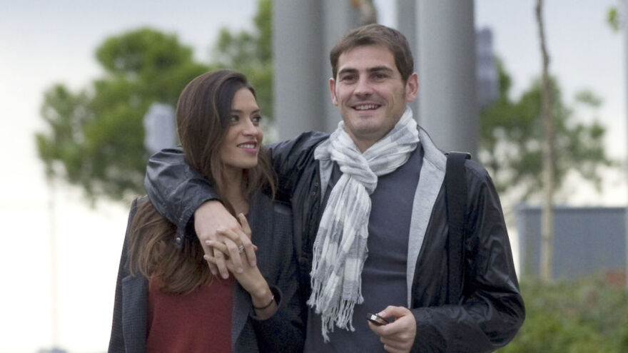 Ίκερ Κασίγιας-Σάρα Καρμπονέρο: Το διπλό χτύπημα της μοίρας