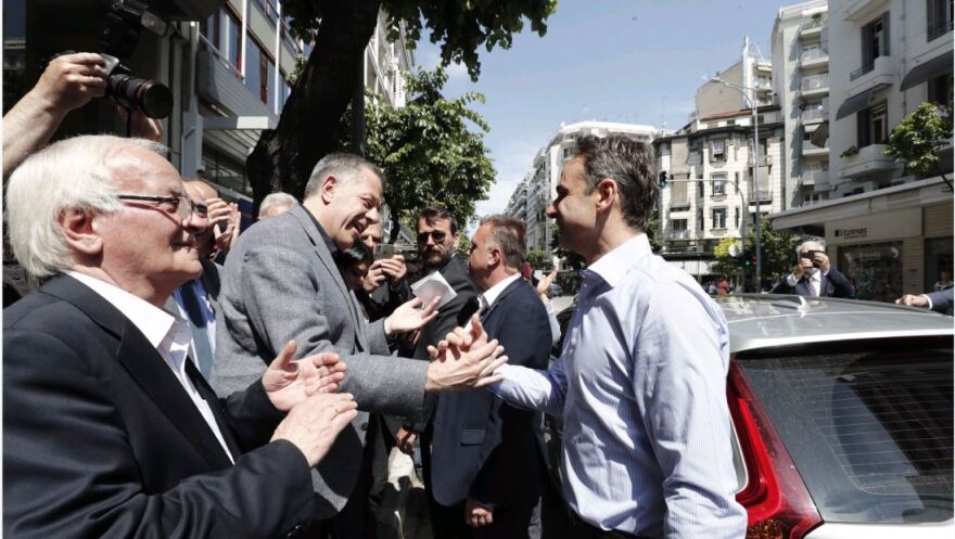 Μητσοτάκης από Θεσσαλονίκη: Δεν τιμά την πόλη η εικόνα των μουσαμάδων και των ακίνητων βαγονιών