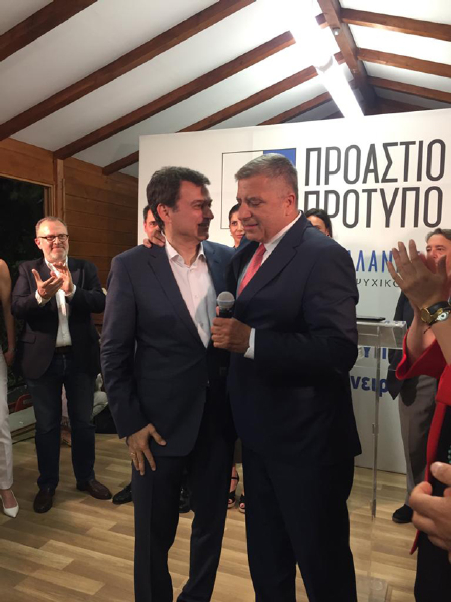 Πλήθος κόσμου στη συγκέντρωση του Δημήτρη Γαλάνη υποψήφιου δημάρχου Φιλοθέης-Ψυχικού