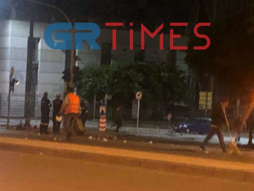 Βράδυ επεισοδίων με «βροχή» μολότοφ σε Αθήνα και Θεσσαλονίκη 