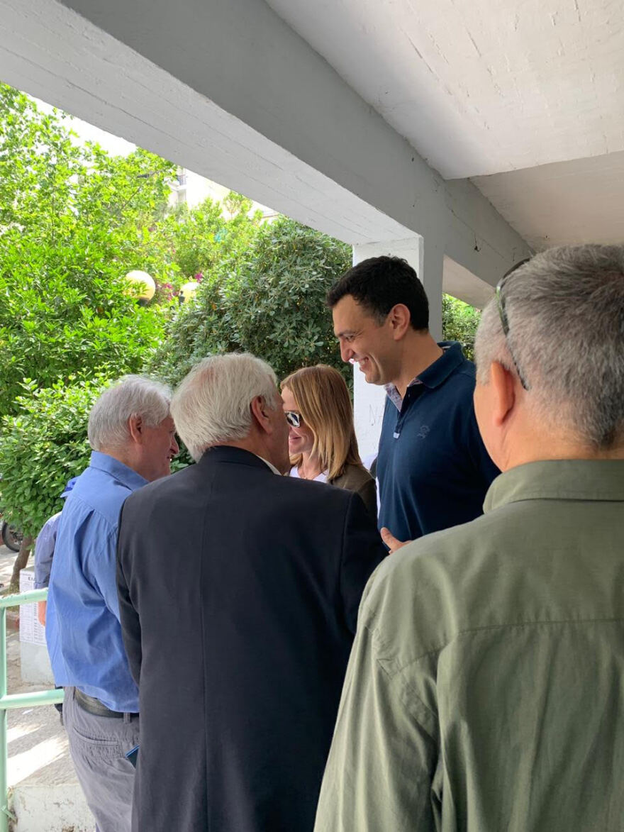 Με την Τζένη Μπαλατσινού ψήφισε ο Βασίλης Κικίλιας