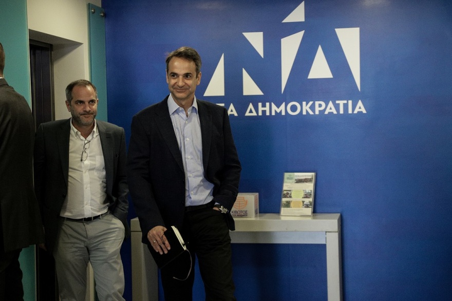 ΝΔ: Πανηγυρική συνεδρίαση των τομεαρχών μετά την νίκη