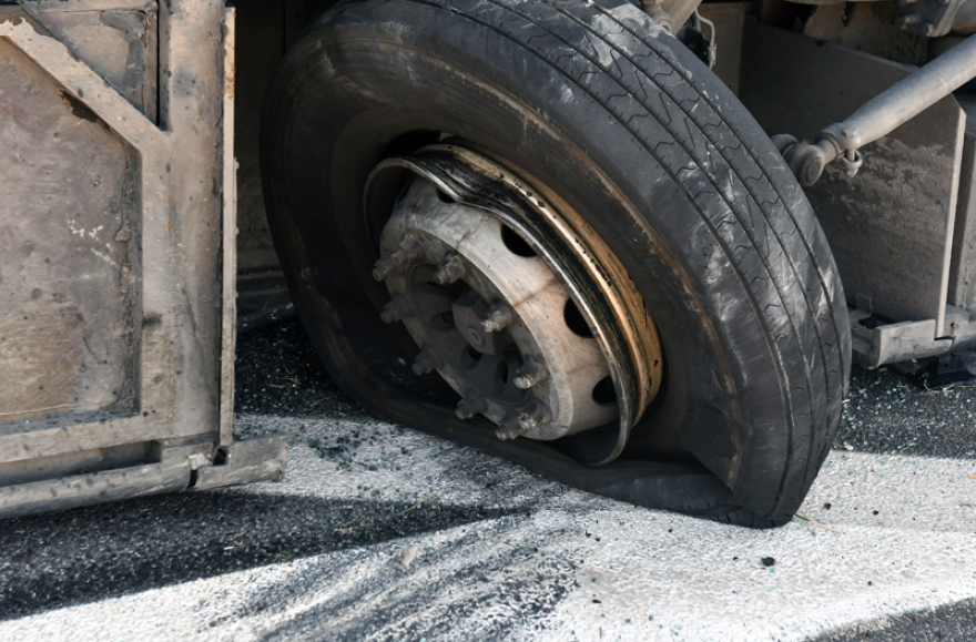 Κόρινθος: Ανατράπηκε κλούβα της ΕΛΑΣ με κρατούμενους - 13 τραυματίες