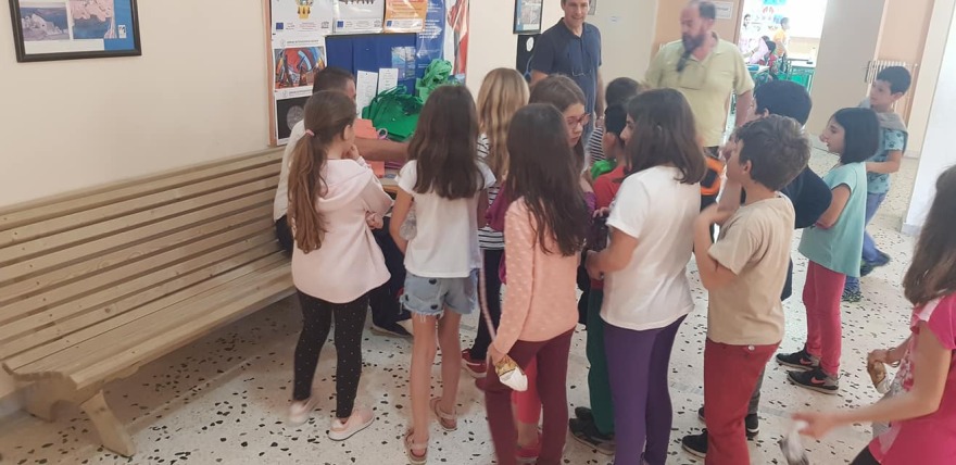 Ο δήμος Ιθάκης καταργεί τις πλαστικές σακούλες και διανέμει δωρεάν υφασμάτινες