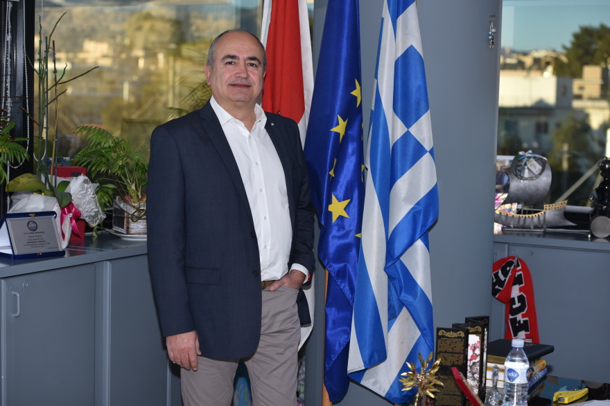 Ο Νίκος Μπάμπαλος το απόλυτο φαβορί να επανεκλεγεί δήμαρχος Ηρακλείου Αττικής 