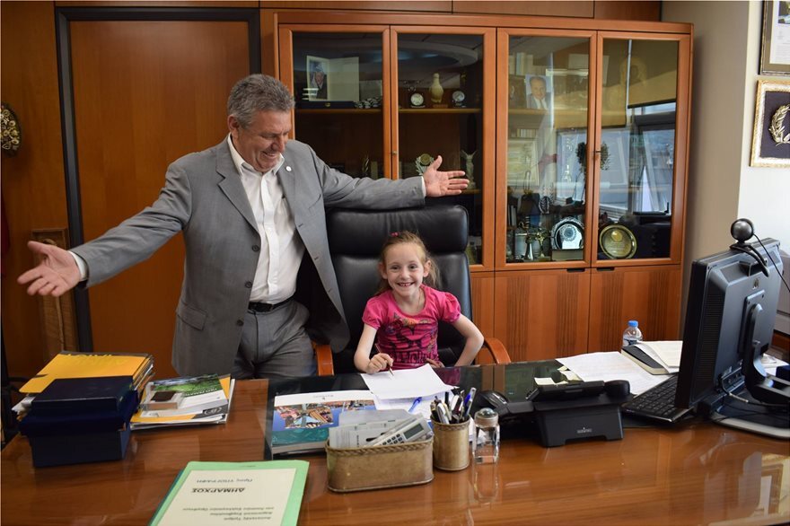 Νίκος Ζενέτος: «Εμείς μιλάμε στους πολίτες του Ιλίου με το έργο μας»