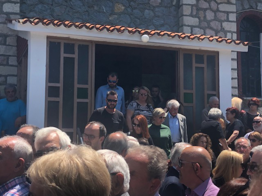 Δολοφονία Γραικού: Συγκίνηση στο «τελευταίο αντίο» από την οικογένειά του