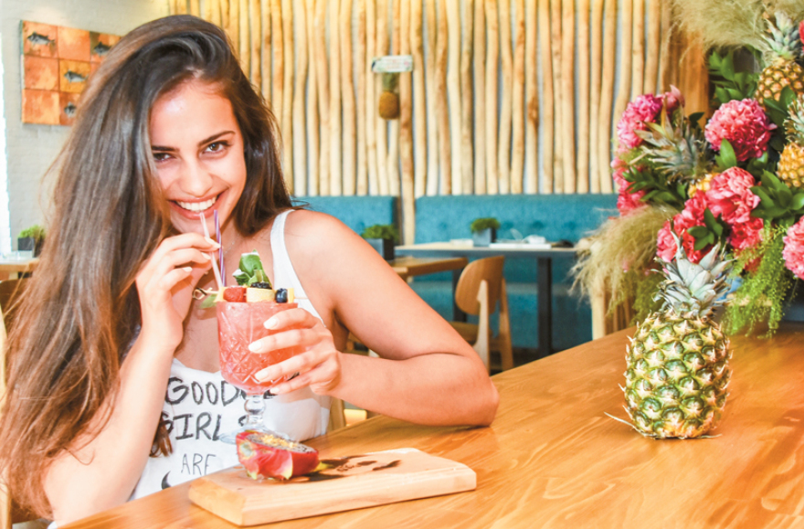 Ο Καμμένος άνοιξε μπαρ, κλείνει το κόμμα;