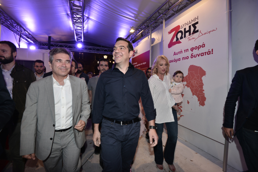 Τσίπρας για αποτελέσματα β' γύρου: Να σηκώνεσαι πάλι όρθιος και να παλεύεις